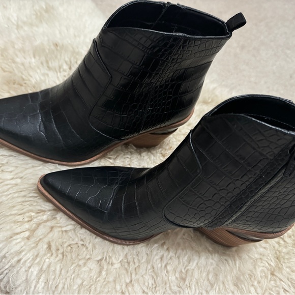 Gianni Bini Crocodile Booties - Picture 5 of 5